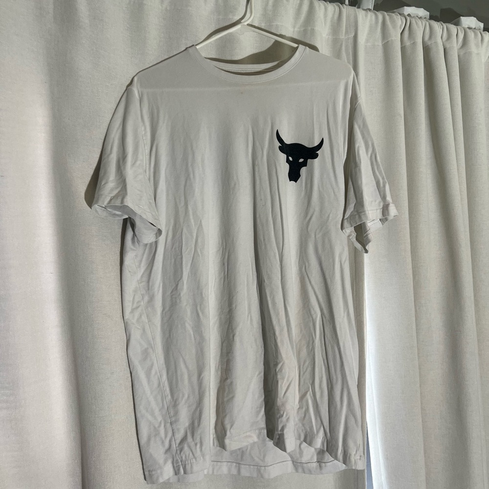 Men’s XL project rock under Armour white Tshirt